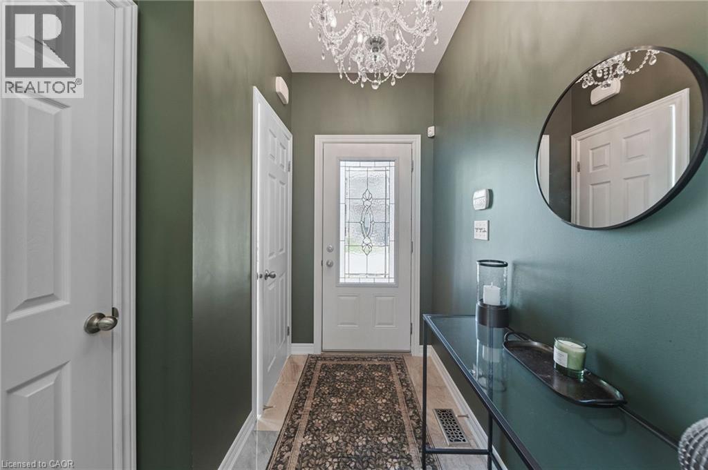 21 MADONNA Drive Unit# 16, Hamilton, Ontario, L9H0H1 — Photo 5
