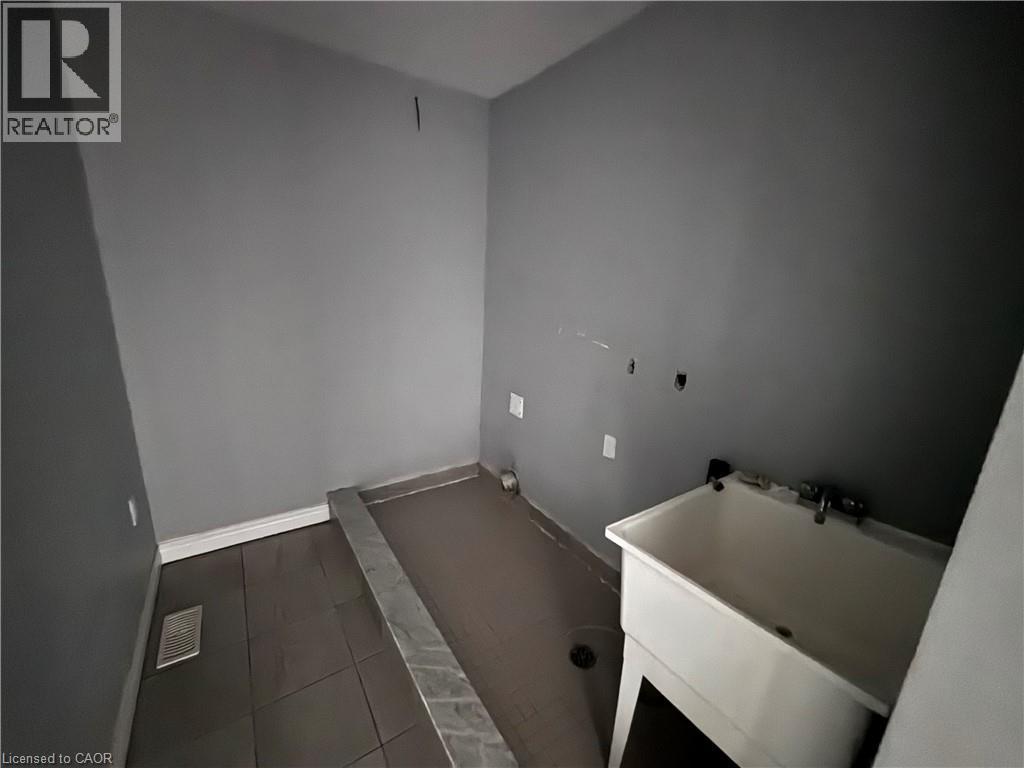 71 FAIRGROUNDS Drive, Binbrook, Ontario, L0R1C0 — Photo 19