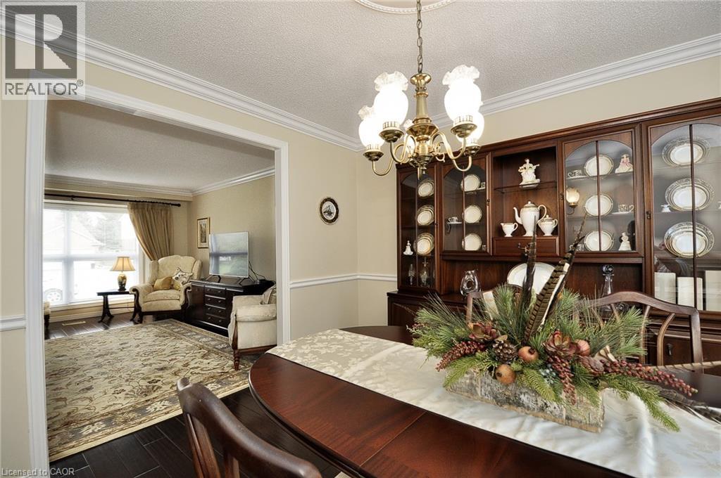 18 DEVIL'S CREEK Drive, Cambridge, Ontario, N1S2Y2 — Photo 10