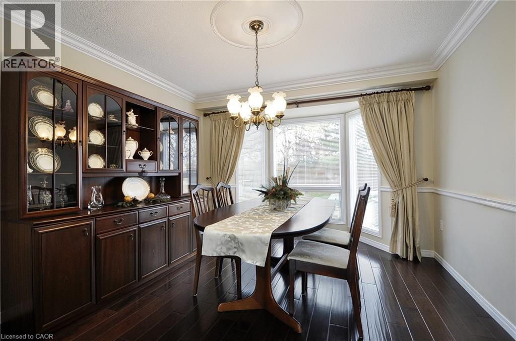 18 DEVIL'S CREEK Drive, Cambridge, Ontario, N1S2Y2 — Photo 4