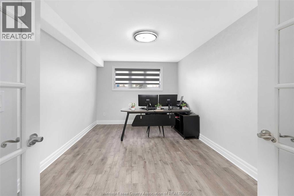 4596 FONTANA AVENUE, Windsor, Ontario, N9G3C8 — Photo 36