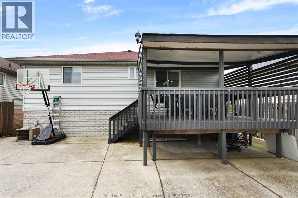 4596 FONTANA AVENUE, Windsor, Ontario, N9G3C8 — Photo 7