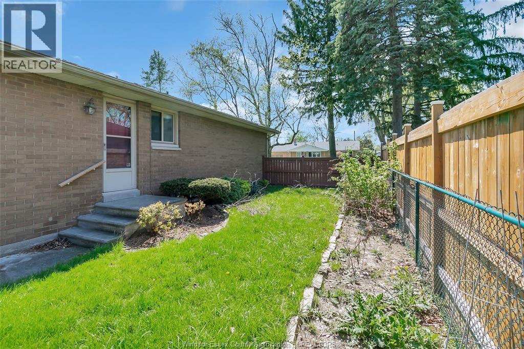 2930 Curry AVENUE, Windsor, Ontario, N9E2Y1 — Photo 26