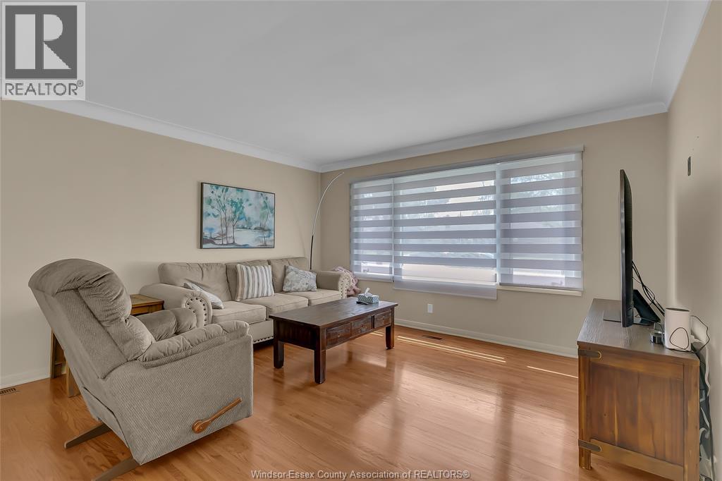 2930 Curry AVENUE, Windsor, Ontario, N9E2Y1 — Photo 4