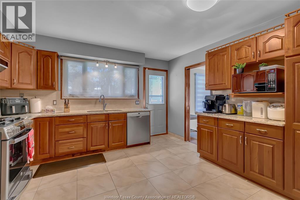 2930 Curry AVENUE, Windsor, Ontario, N9E2Y1 — Photo 9