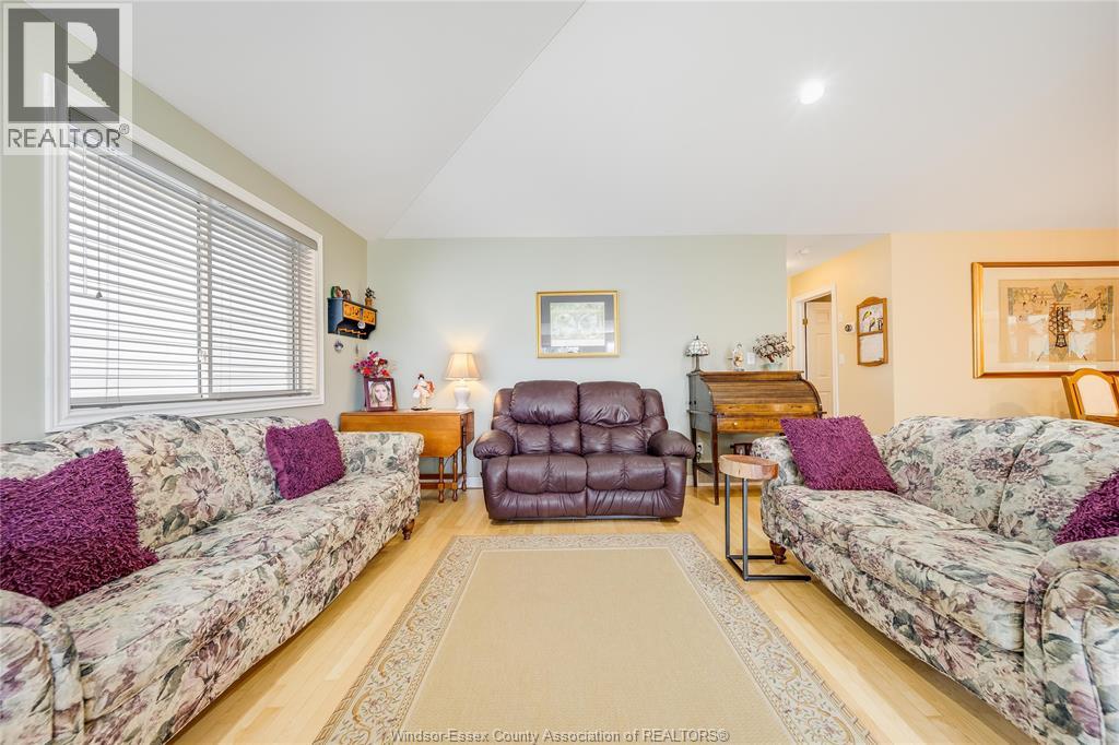 1739 CASTLETON AVENUE, Windsor, Ontario, N8P1P5 — Photo 11