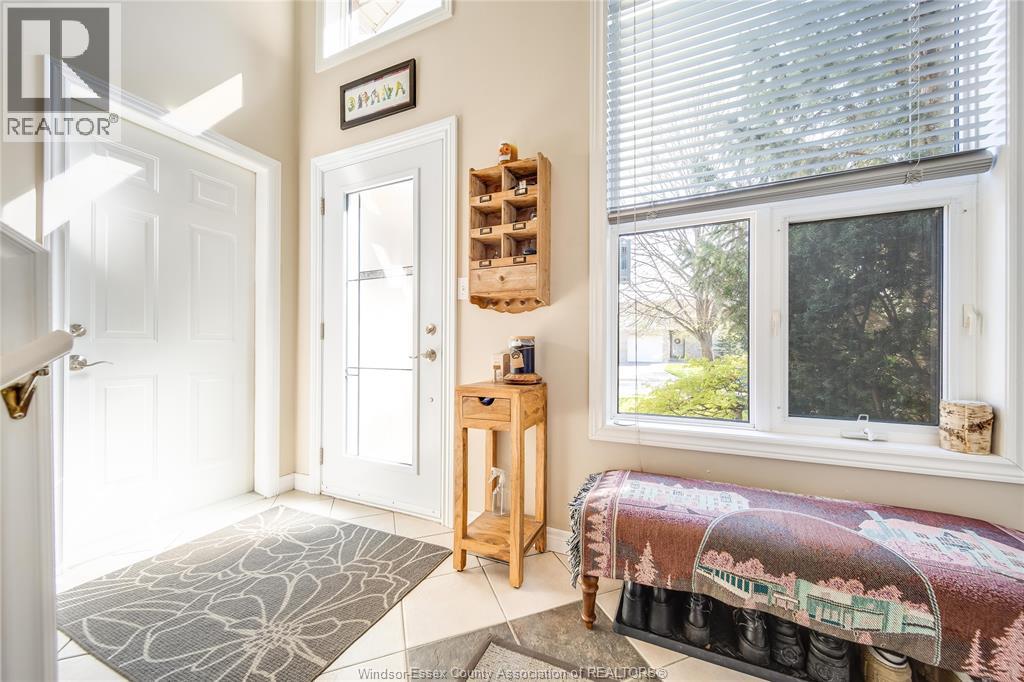 1739 CASTLETON AVENUE, Windsor, Ontario, N8P1P5 — Photo 4