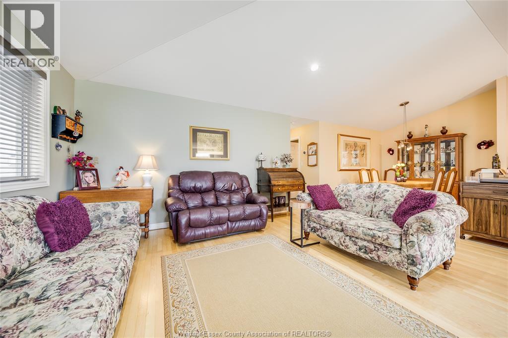 1739 CASTLETON AVENUE, Windsor, Ontario, N8P1P5 — Photo 8