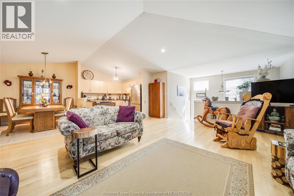 1739 CASTLETON AVENUE, Windsor, Ontario, N8P1P5 — Photo 9