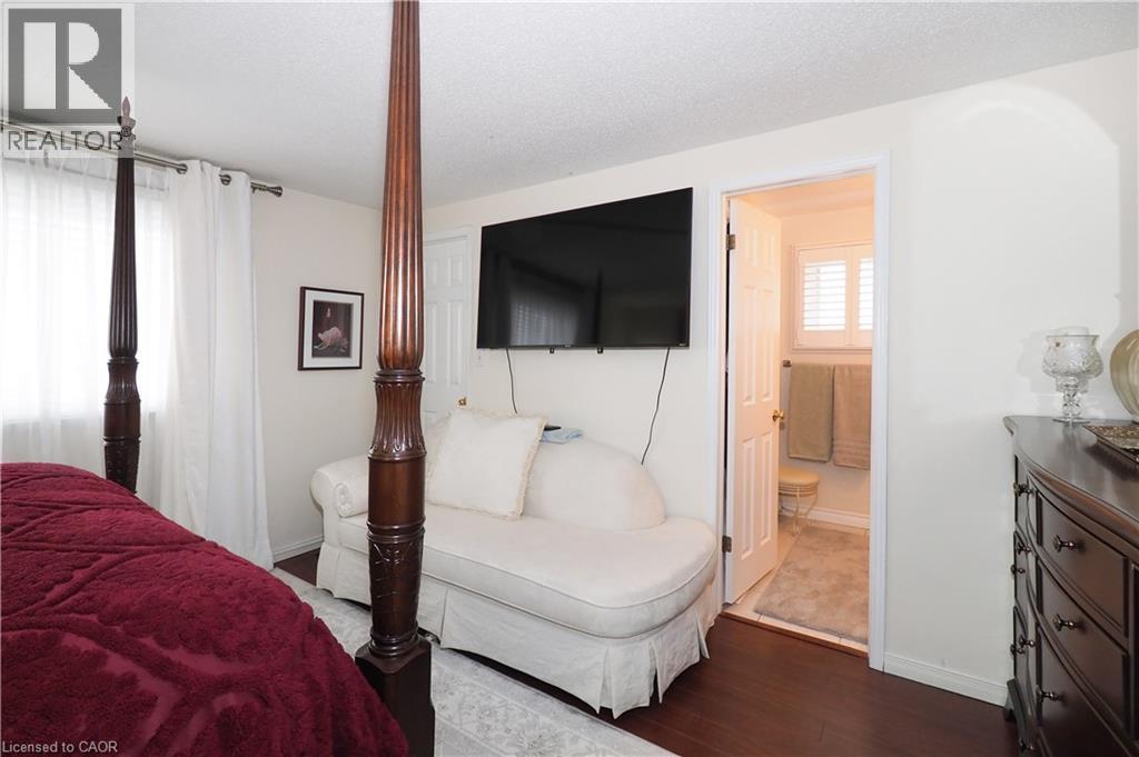 89 LYNNHAVEN Court, Kitchener, Ontario, N2M5L8 — Photo 17