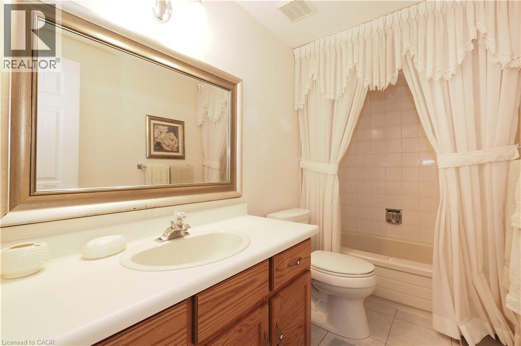 89 LYNNHAVEN Court, Kitchener, Ontario, N2M5L8 — Photo 21