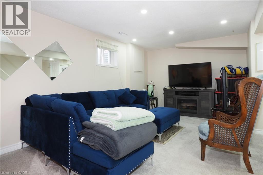 89 LYNNHAVEN Court, Kitchener, Ontario, N2M5L8 — Photo 23