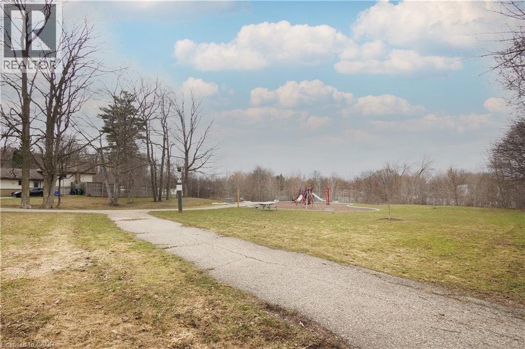 89 LYNNHAVEN Court, Kitchener, Ontario, N2M5L8 — Photo 32