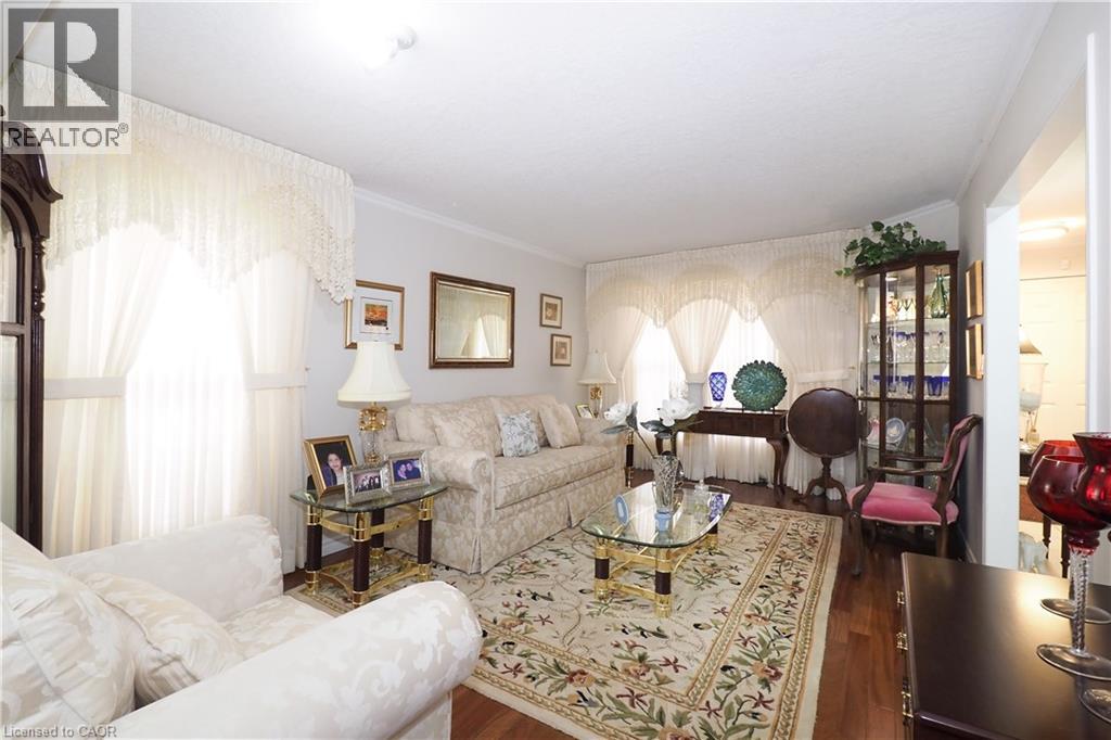 89 LYNNHAVEN Court, Kitchener, Ontario, N2M5L8 — Photo 6