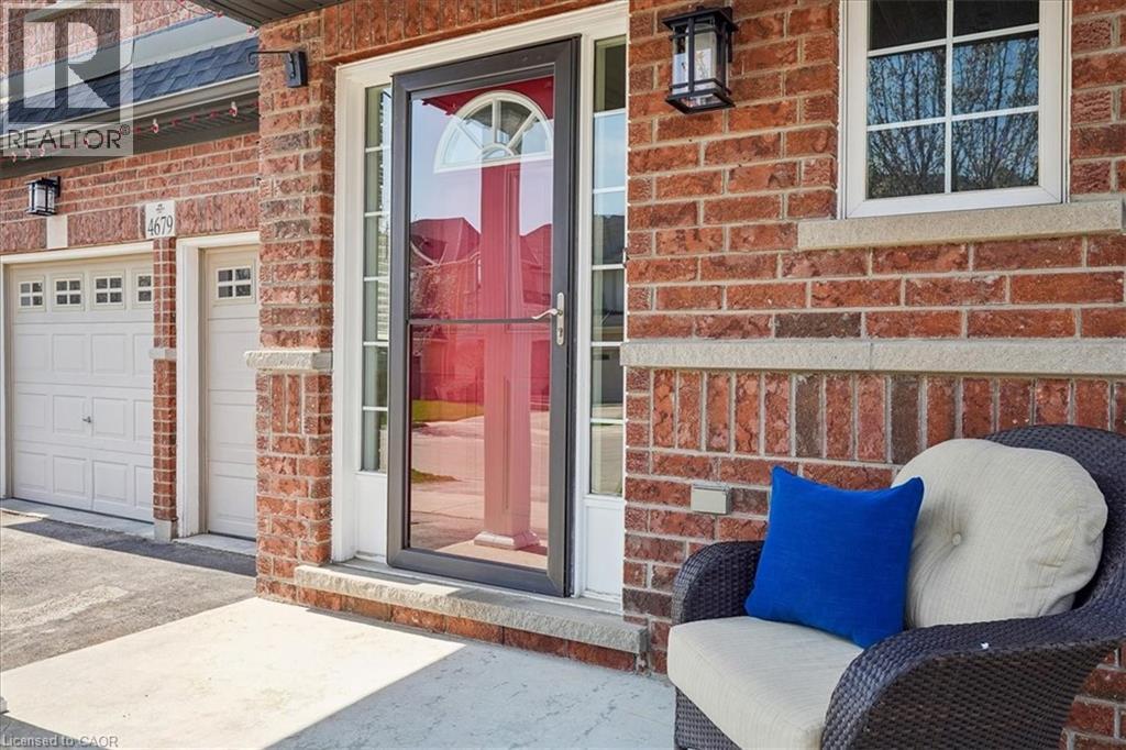 4679 WEBB Street, Burlington, Ontario, L7M0E3 — Photo 5