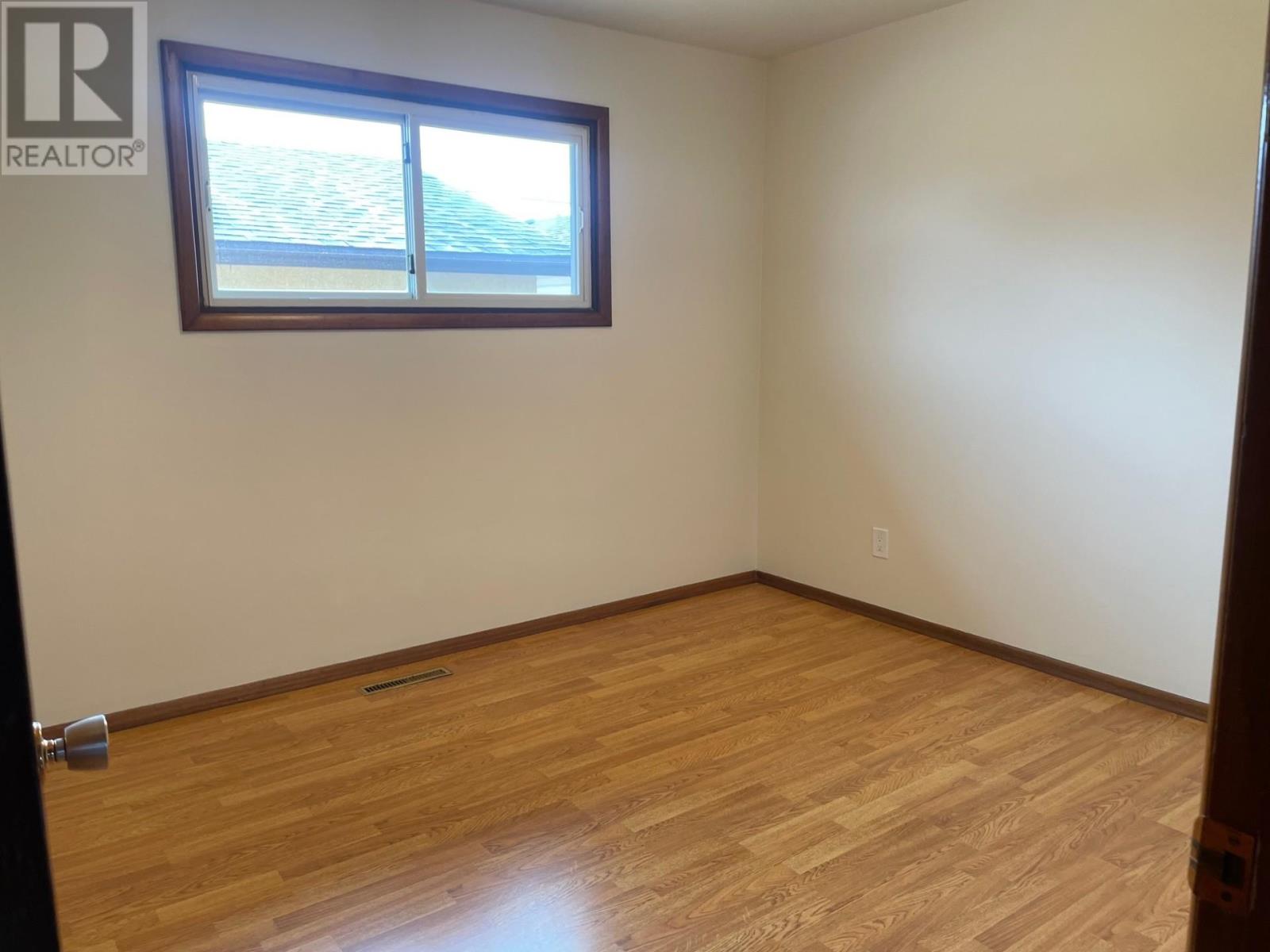 453 Amethyst CRES, Thunder Bay, Ontario, P7C1T3 — Photo 7