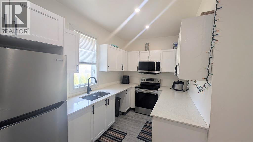 166 ROSS AVENUE, Sarnia, Ontario, N7T1J7 — Photo 5