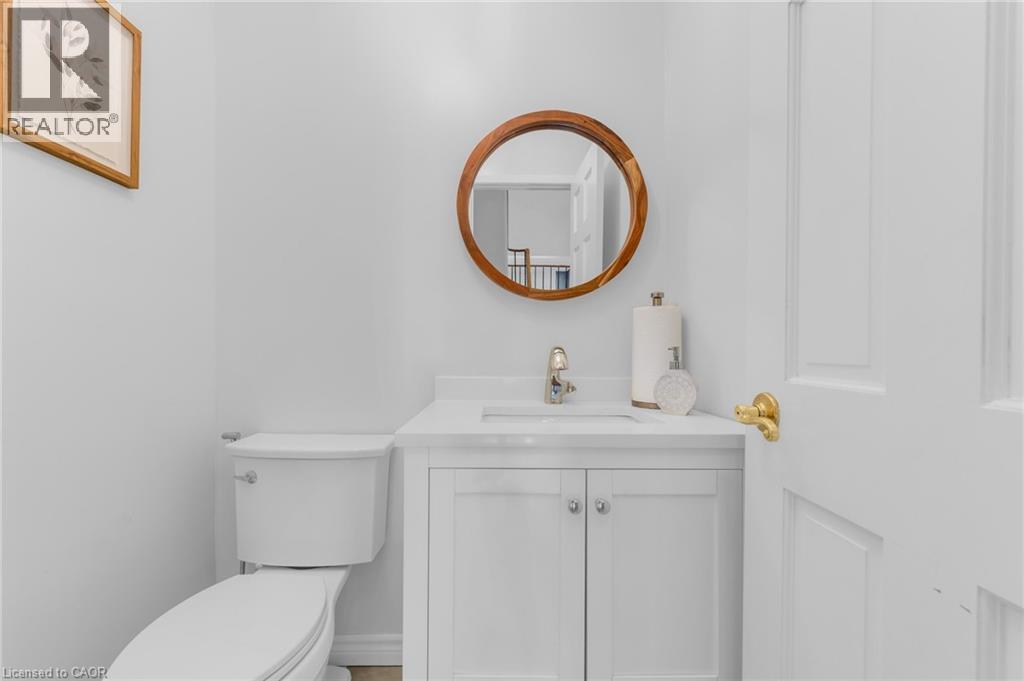 960 WARWICK Court Unit# 15, Burlington, Ontario, L7T4C5 — Photo 18