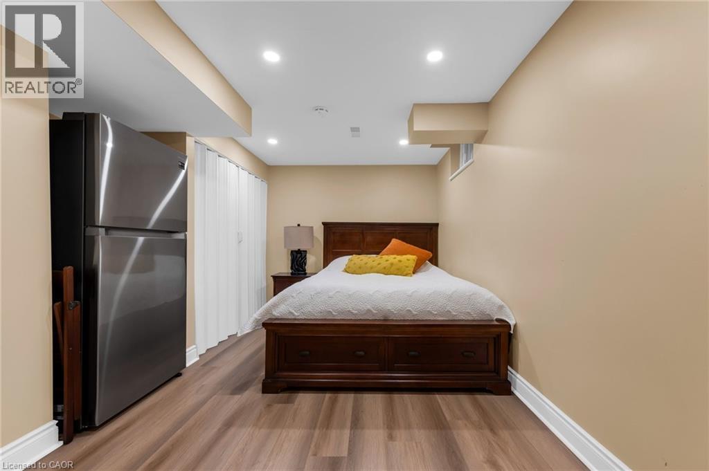 960 WARWICK Court Unit# 15, Burlington, Ontario, L7T4C5 — Photo 29