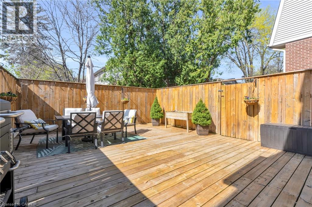 960 WARWICK Court Unit# 15, Burlington, Ontario, L7T4C5 — Photo 33