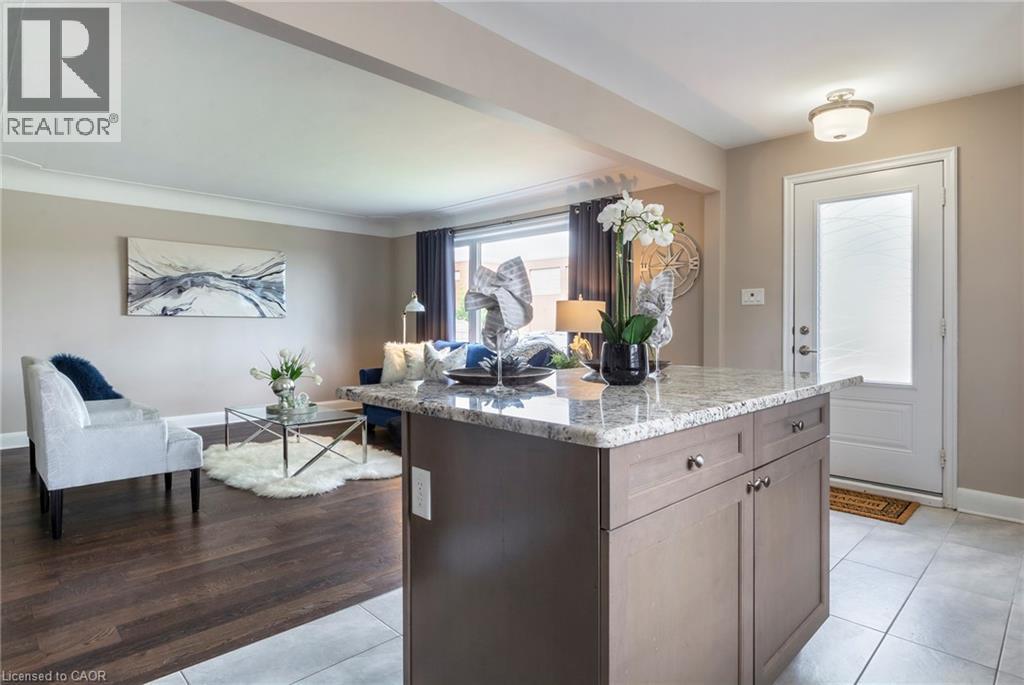 292 SOUTH BEND Road E, Hamilton, Ontario, L9A2C5 — Photo 10
