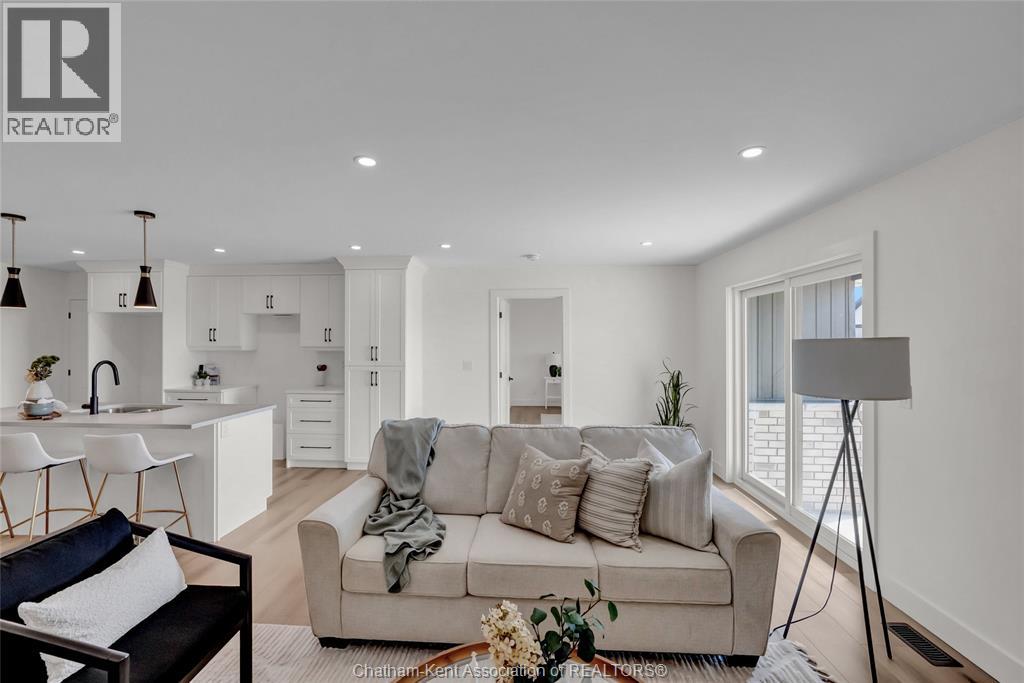 31 Cornerstone PLACE, Chatham, Ontario, N7M0V8 — Photo 11