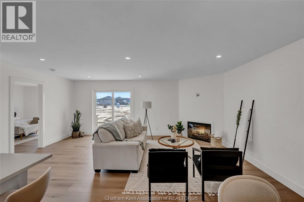 31 Cornerstone PLACE, Chatham, Ontario, N7M0V8 — Photo 6