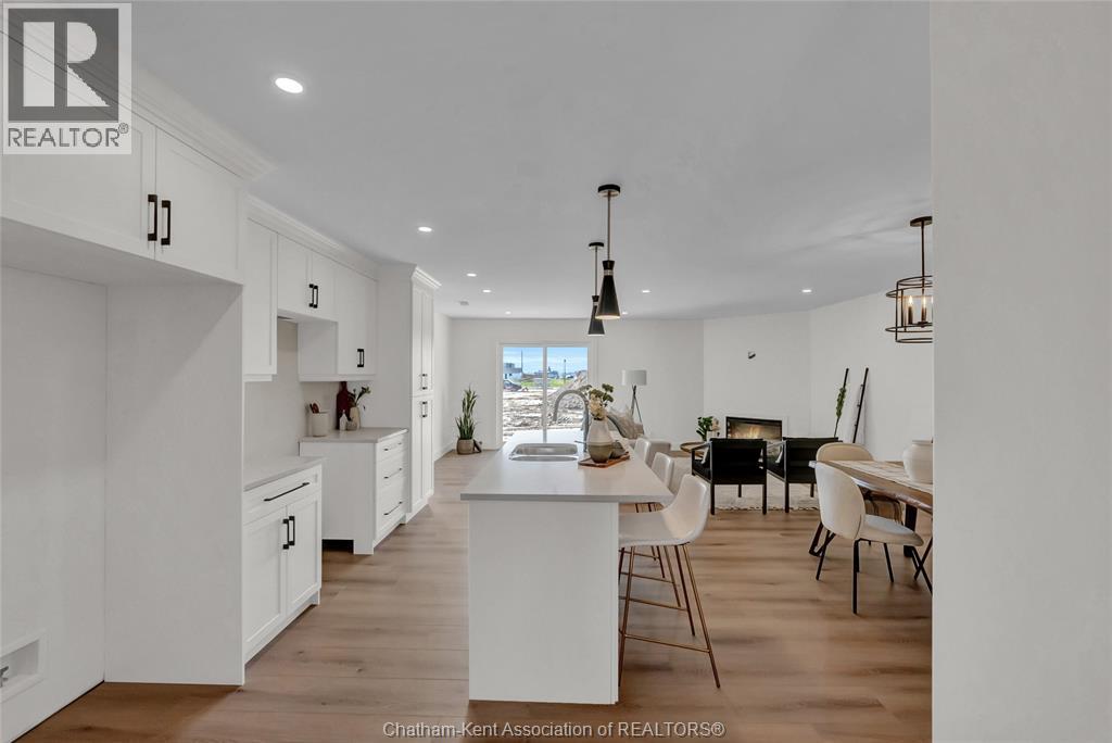 27 Cornerstone PLACE, Chatham, Ontario, N7M0V8 — Photo 4