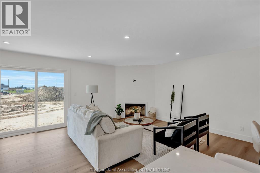 27 Cornerstone PLACE, Chatham, Ontario, N7M0V8 — Photo 7