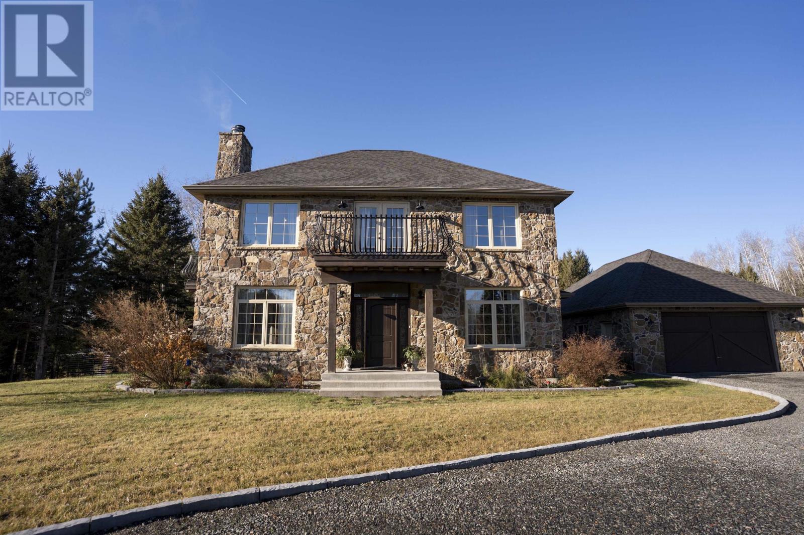 1 Leiterman ST, Kakabeka Falls, Ontario, P0T1W0 — Photo 2