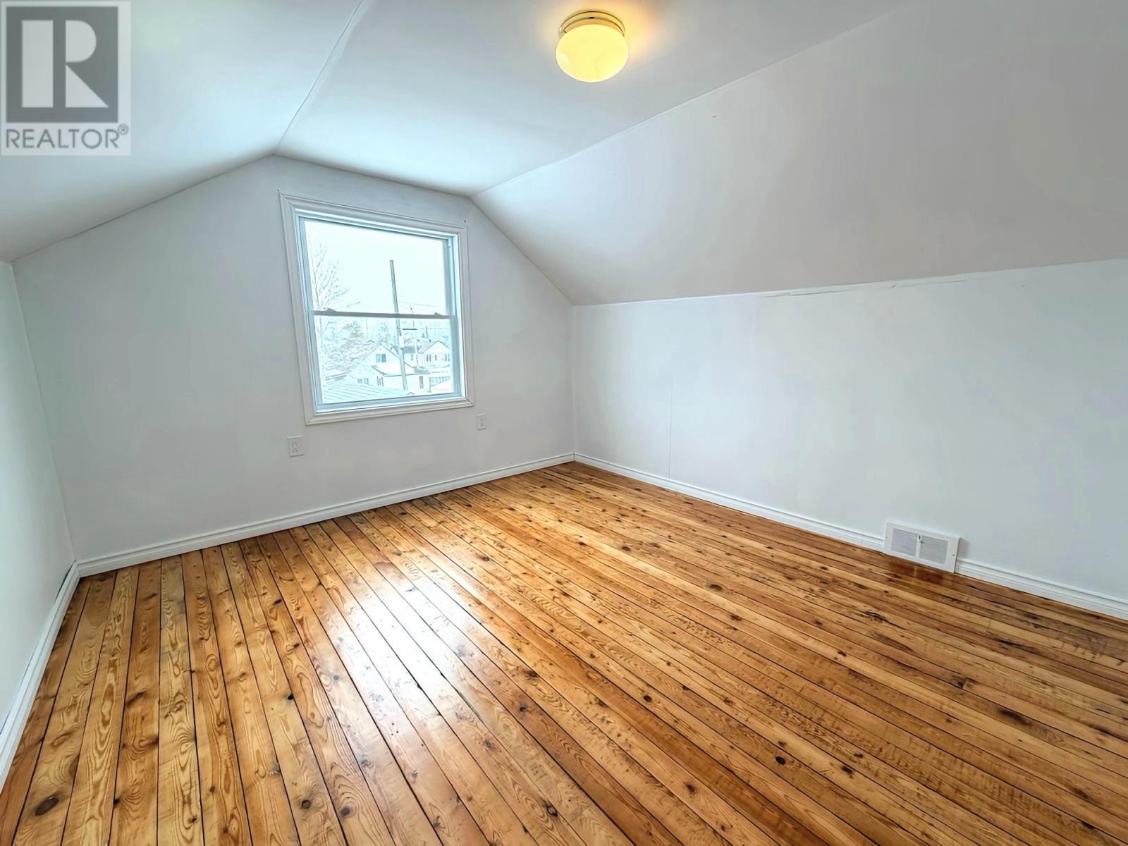 205 Second AVE SW, Geraldton, Ontario, P0T1M0 — Photo 15