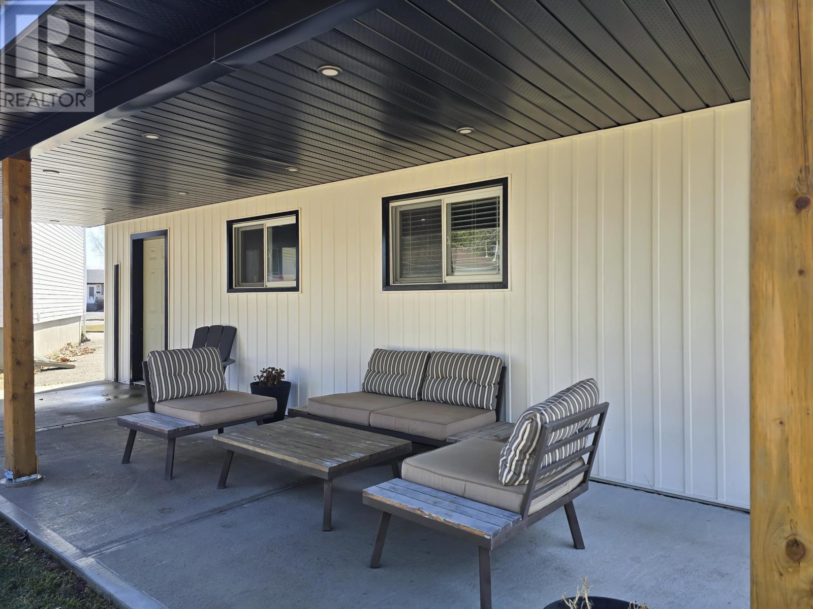 526 Ryerson PL, THUNDER BAY, Ontario, P7C5R9 — Photo 4