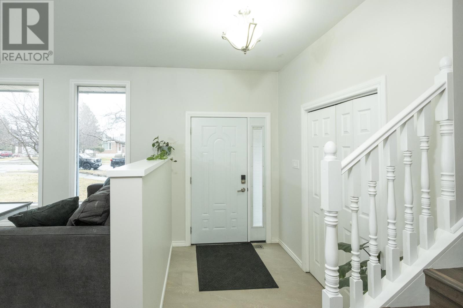 526 Ryerson PL, THUNDER BAY, Ontario, P7C5R9 — Photo 8
