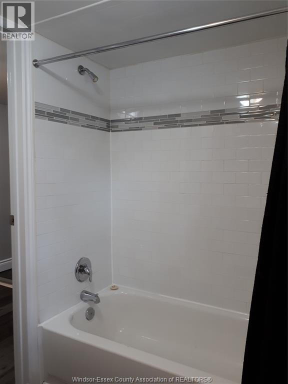 1050 ASSUMPTION, Windsor, Ontario, N9A3C4 — Photo 33