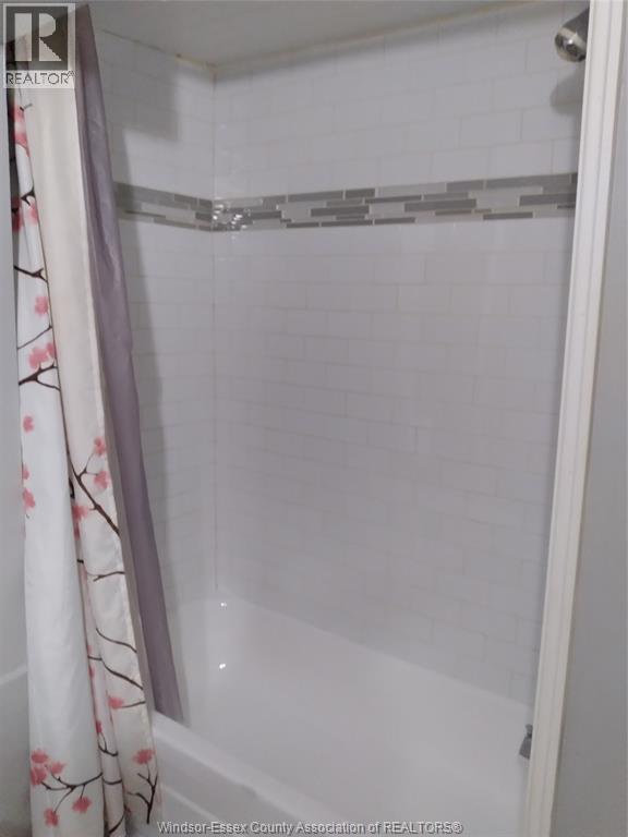 1050 ASSUMPTION, Windsor, Ontario, N9A3C4 — Photo 38