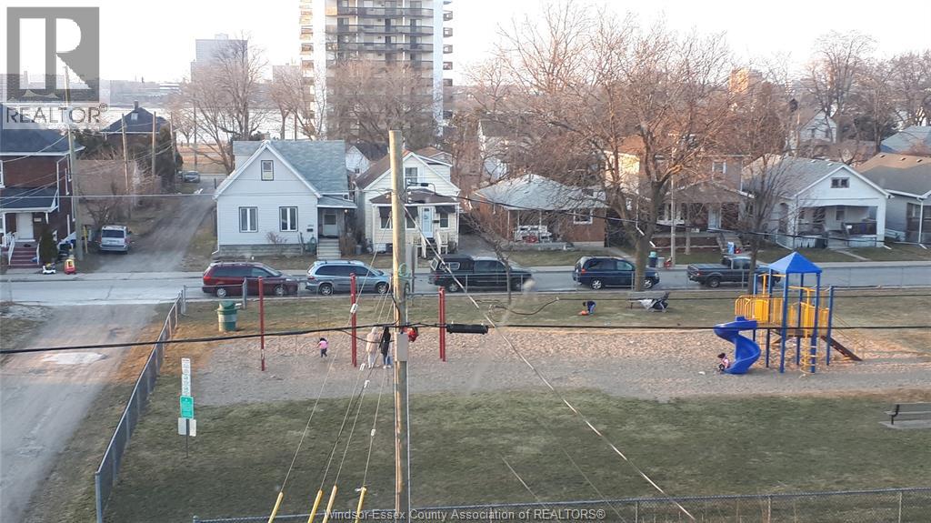 1050 ASSUMPTION, Windsor, Ontario, N9A3C4 — Photo 42
