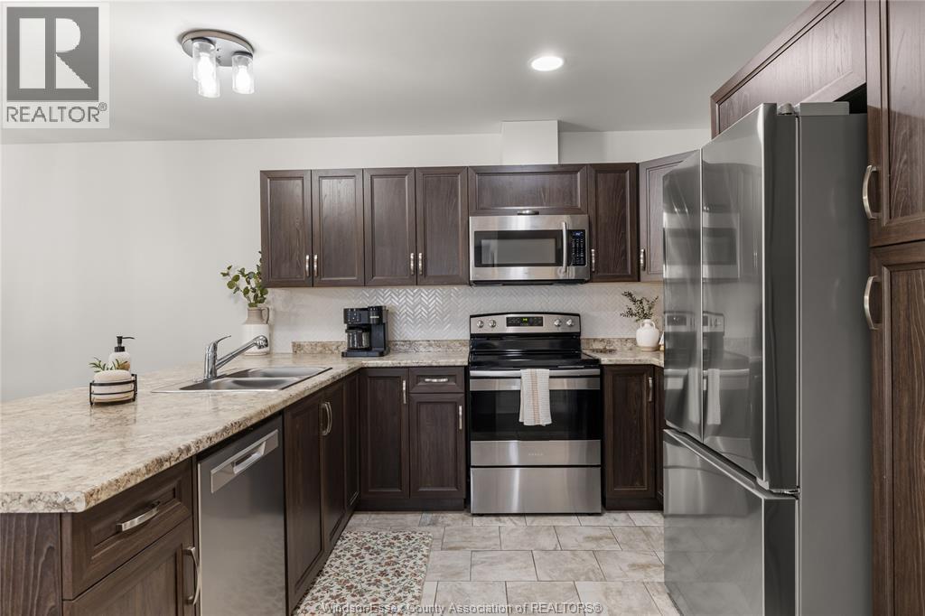 3117 VIOLA CRESCENT, Windsor, Ontario, N8N0A1 — Photo 7