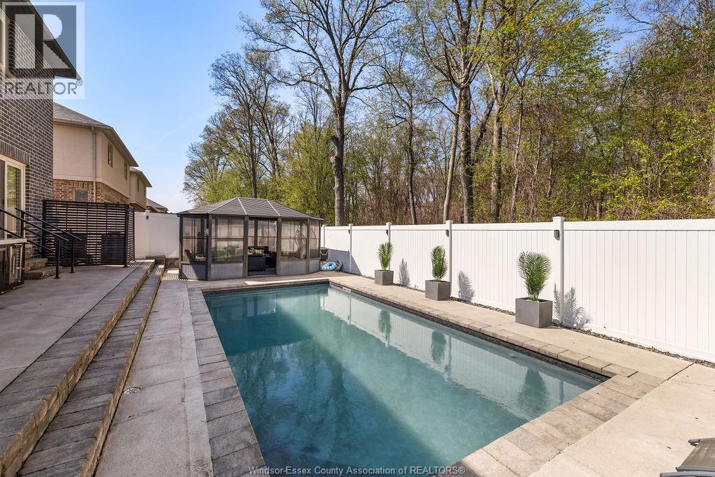 575 INTERNATIONAL, LaSalle, Ontario, N9J0A3 — Photo 28