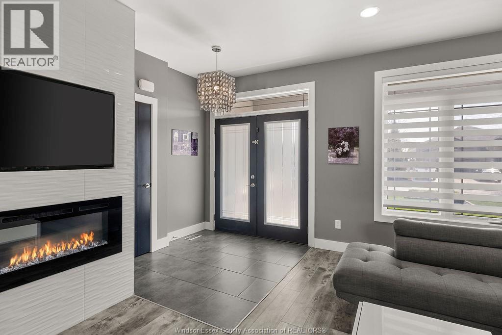 575 INTERNATIONAL, LaSalle, Ontario, N9J0A3 — Photo 3