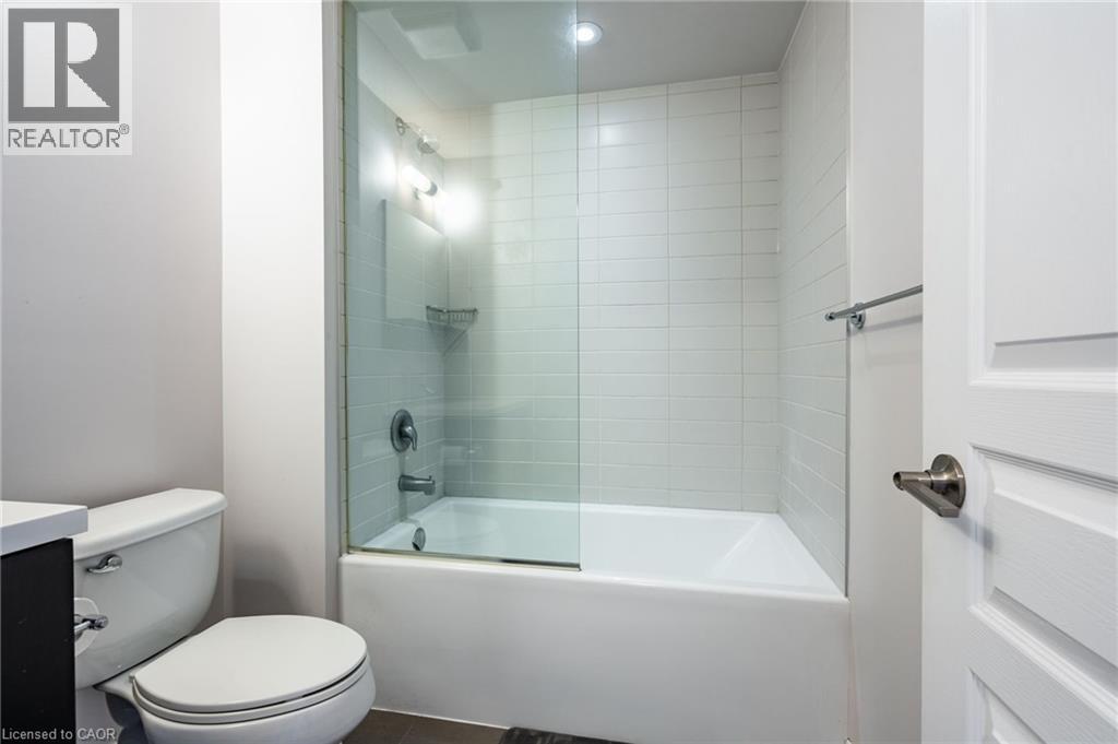 215 DUNDAS Street E Unit# 24, Waterdown, Ontario, L8B0X1 — Photo 18