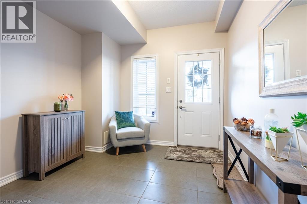 215 DUNDAS Street E Unit# 24, Waterdown, Ontario, L8B0X1 — Photo 3