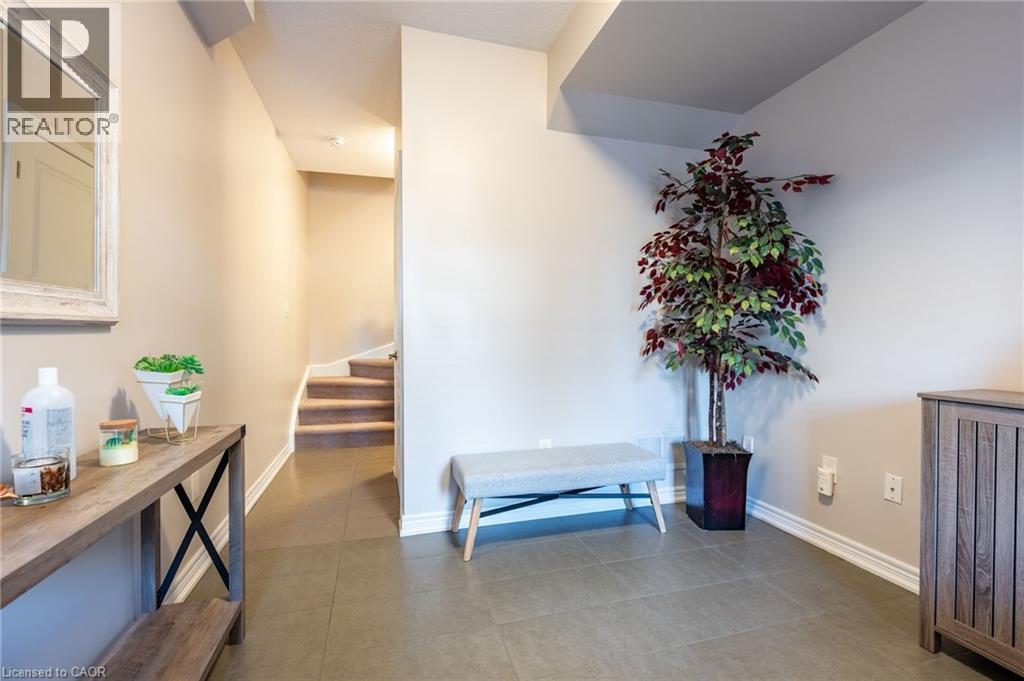 215 DUNDAS Street E Unit# 24, Waterdown, Ontario, L8B0X1 — Photo 4