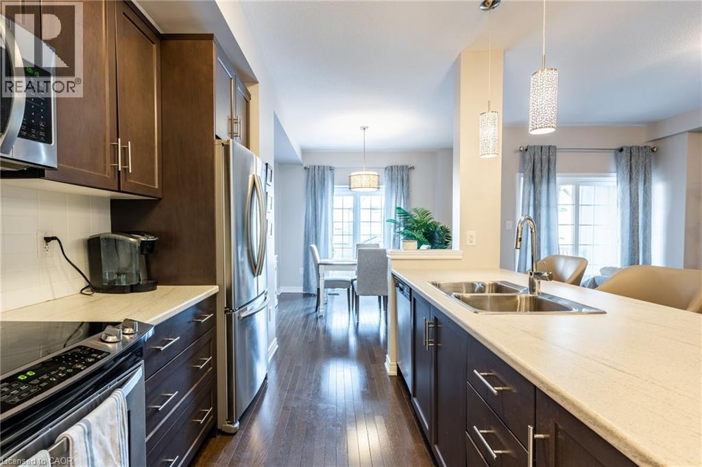 215 DUNDAS Street E Unit# 24, Waterdown, Ontario, L8B0X1 — Photo 6