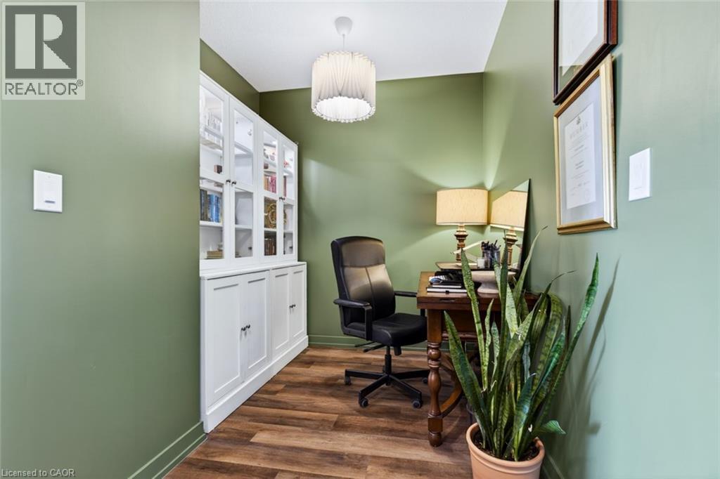 450 DUNDAS Street E Unit# 714, Waterdown, Ontario, L8B1Z2 — Photo 8