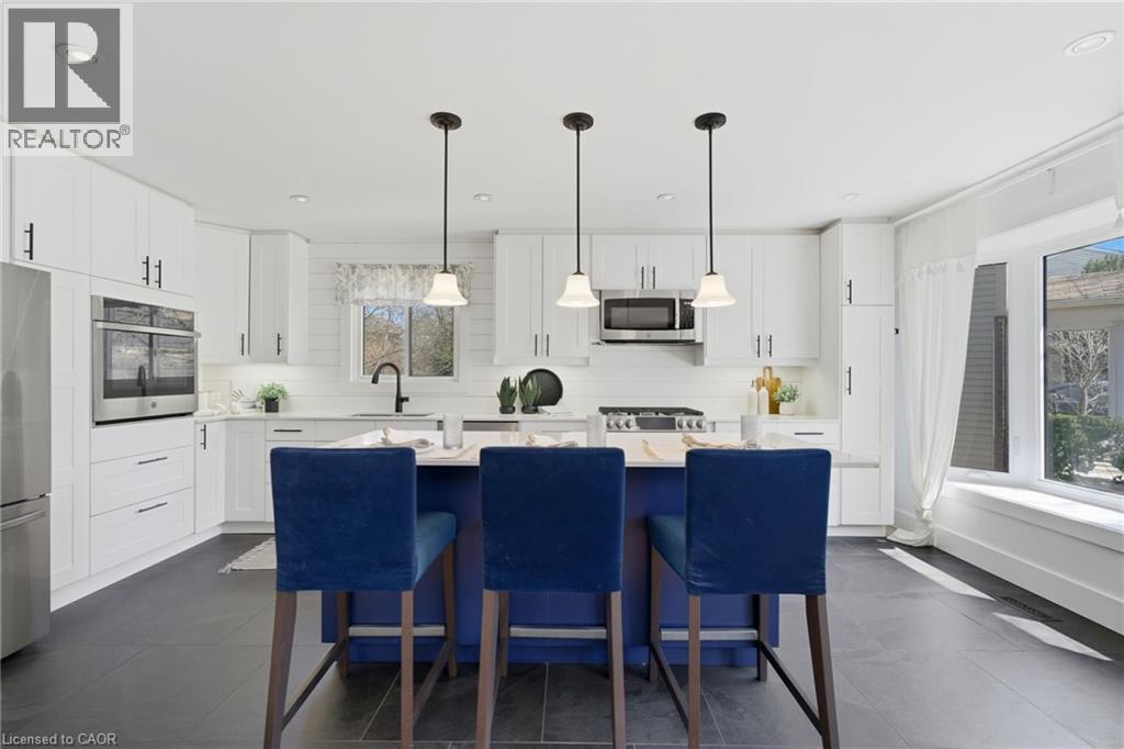29 MELISSA Crescent, Hamilton, Ontario, L9H7C5 — Photo 11