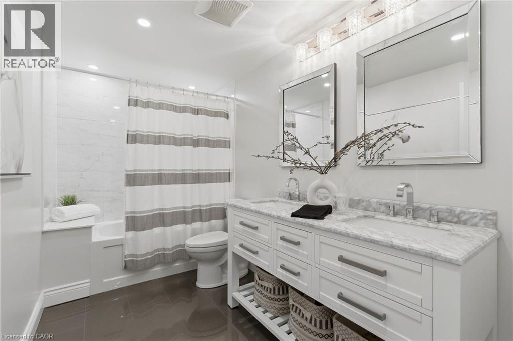 29 MELISSA Crescent, Hamilton, Ontario, L9H7C5 — Photo 15
