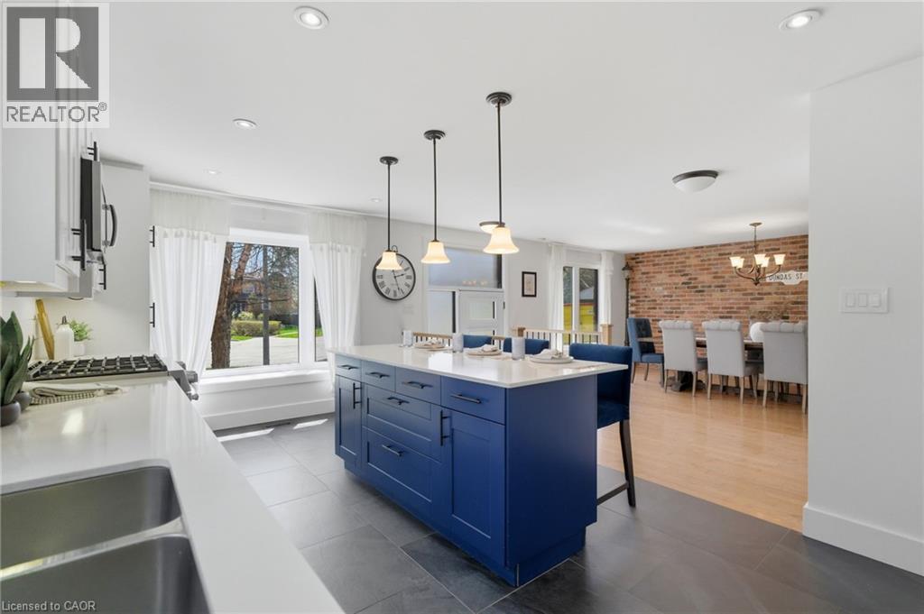 29 MELISSA Crescent, Hamilton, Ontario, L9H7C5 — Photo 5