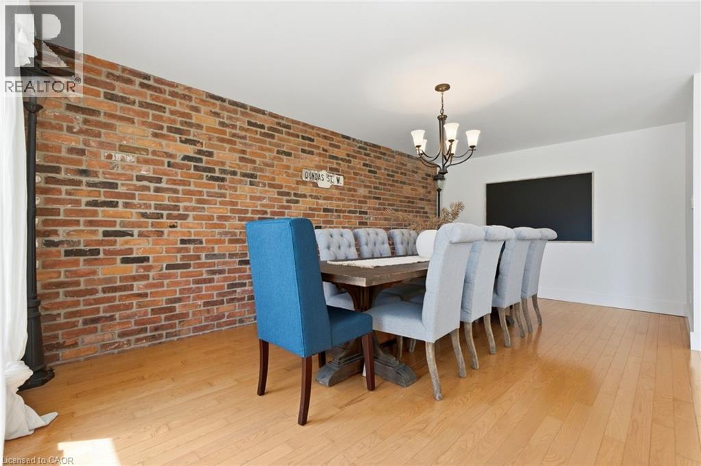 29 MELISSA Crescent, Hamilton, Ontario, L9H7C5 — Photo 9