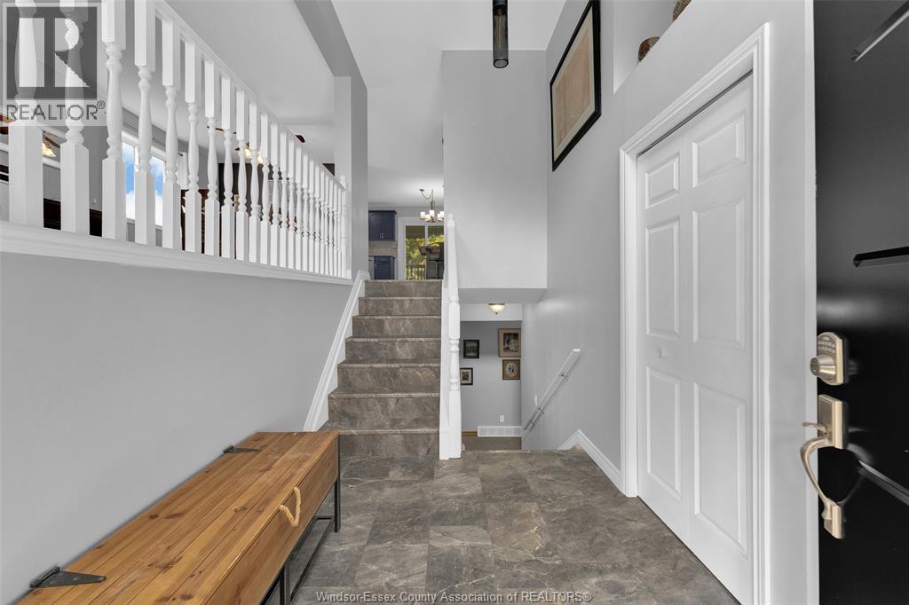 482 THORN RIDGE, Amherstburg, Ontario, N9V3X4 — Photo 2