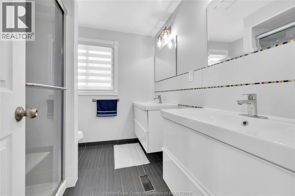 3009 SUFFOLK STREET, Windsor, Ontario, N8R1P1 — Photo 18